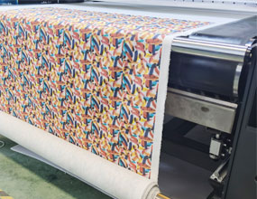 Low printing cost, the best choice for fabric roll print
