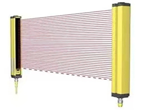 Safety grating device added to the front gate