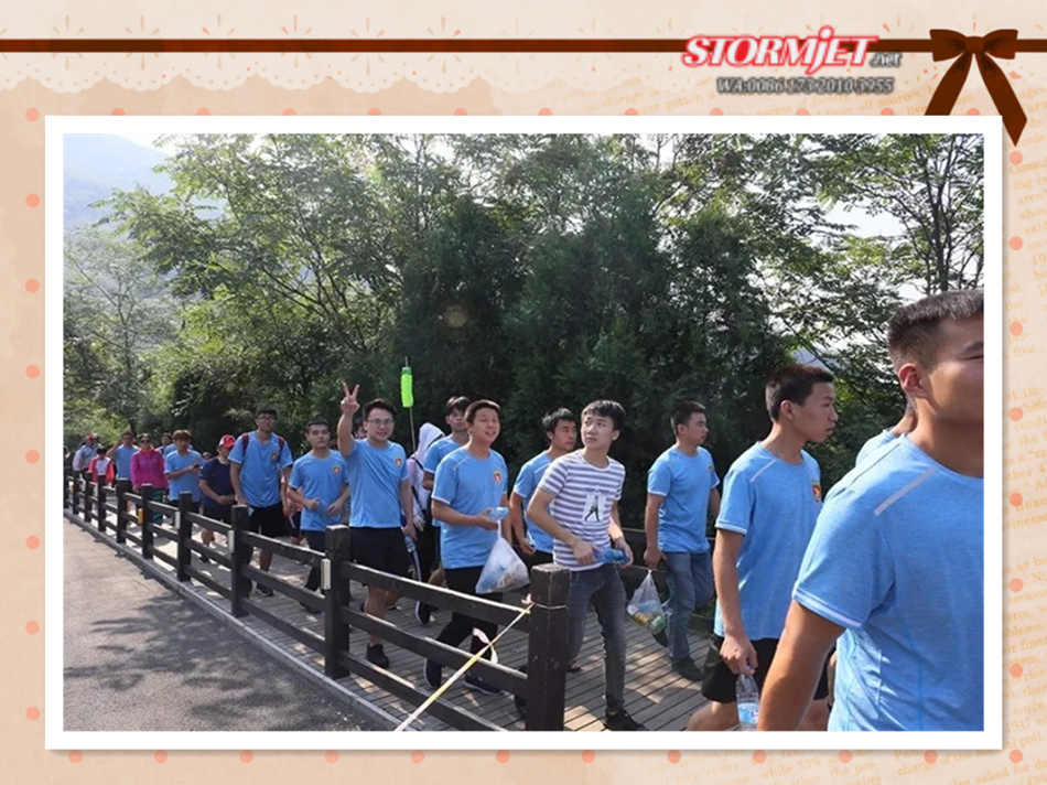 Stormjet Eco Solvent Printer Factory Staff Group Travelling